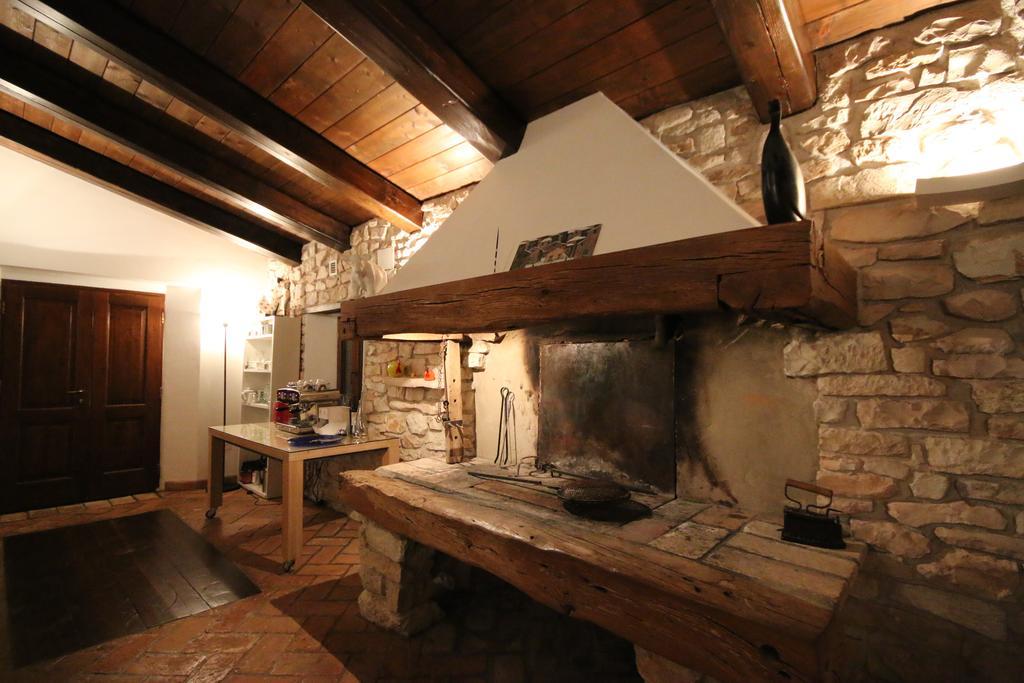 Sassoferrato Agriturismo Valdifiori מראה חיצוני תמונה